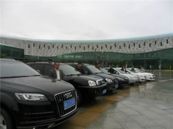 公司業務用車